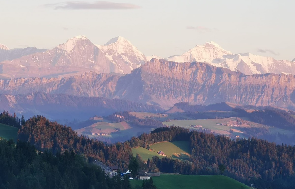 Bärnsicht Panorama Hotel Lüderenalp Rauszeit Kurze Nebelwanderungen