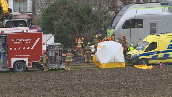 Kollision bei Schüpfen BE fordert ein Todesopfer.
