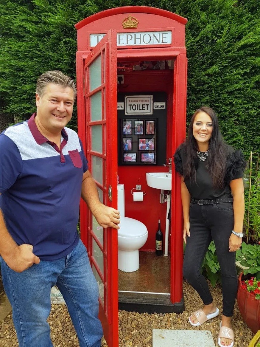 K6 Telephone kiosk Britische Telefonzelle als WC
https://www.instagram.com/p/DdCSrtFlw5W/?img_index=3&amp;stkn=MXc1cmJnOHNiNHdocA%3D%3D