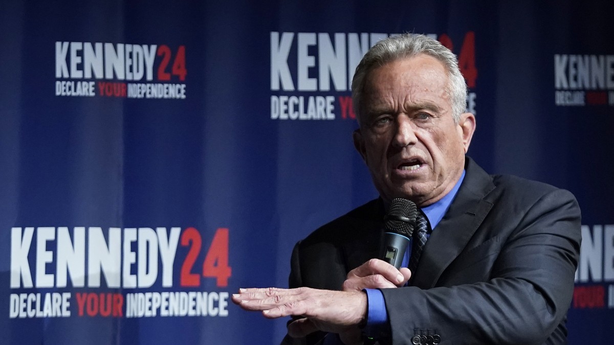 Robert Kennedy wants to become US president: One man for all anti-vaxxers French coast guard rescues 78 people in the English Channel