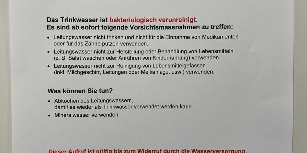 Uster warnt mittels Merkblatt vor verunreinigtem Trinkwasser.