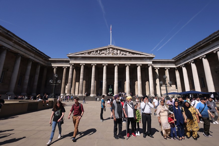 epa10815576 Visitors at the British Museum in London, Britain, 23 August 2023. The British Museum dismissed a member of staff and the Metropolitan Police are investigating after artefacts which were r ...