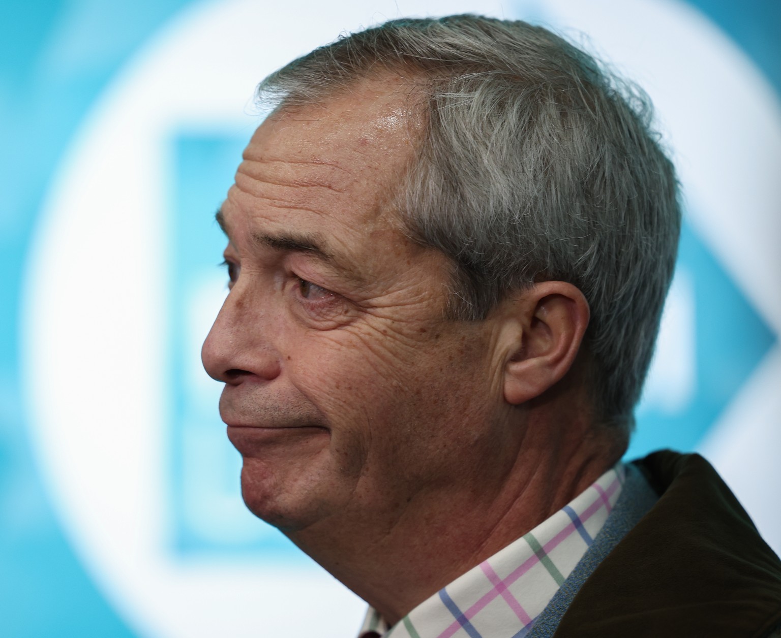 epa12706891 Reform UK leader Nigel Farage attends an election campaign event in campaign in Manchester, Britain, 05 February 2026. A by-election will be held on 26 February in the constituency of Gort ...
