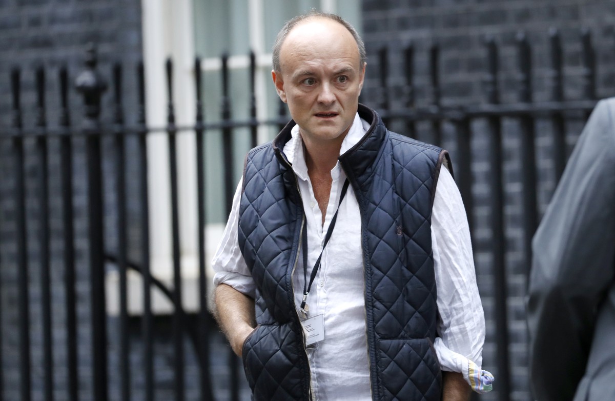 Dominic Cummings, Special Advisor to British Prime Minister Boris Johnson, leaves Downing Street in London, Wednesday, Sept. 4, 2019. With Britain's prime minister weakened by a major defeat in P ...