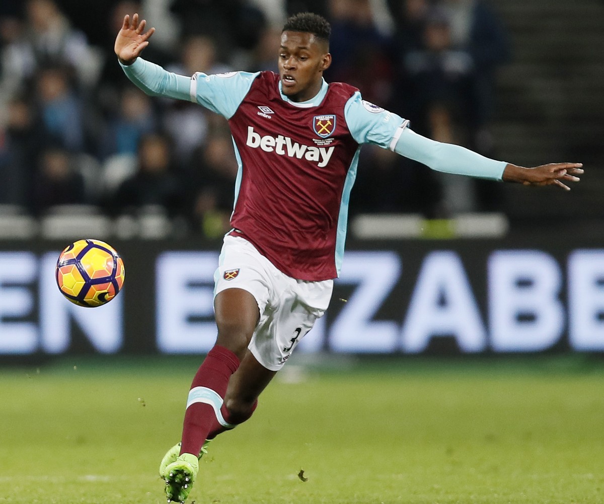 EDIMILSON FERNANDES, WEST HAM UNITED - ZUM START DER PREMIER LEAGUE IM FUSSBALL AM FREITAG, 11. AUGUST 2017, STELLEN WIR IHNEN FOLGENDES BILDMATERIAL MIT DEN SCHWEIZER LEGIONAEREN ZUR VERFUEGUNG - Che ...