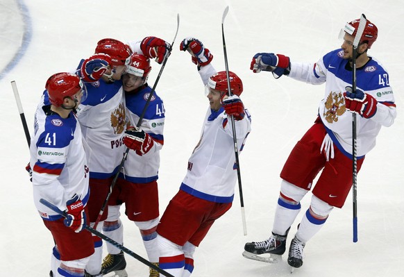 Ein Bild, das Schweizer Eishockey-Fans nicht gerne sehen: Jubel bei der «Sbornaja».