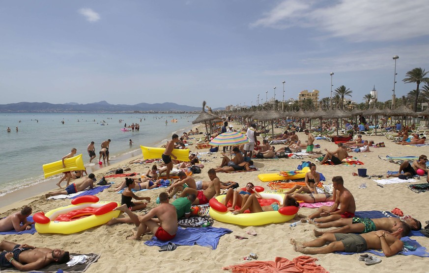 Schluss mit Strandferien? Gegner von «Grüne Wirtschaft» werben mit Angst vor Konsumverzicht