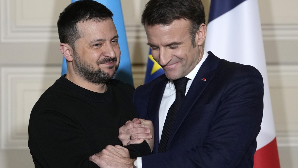 This is how serious Macron is when it comes to threatening Putin: Stadler supplies more locomotives to New Zealand