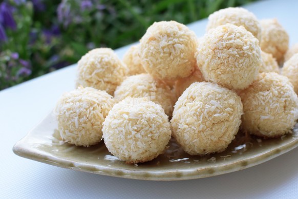 Kokos-Bällchen, Weihnachtskekse, Weihnachten, Plätzchen, Guetzli