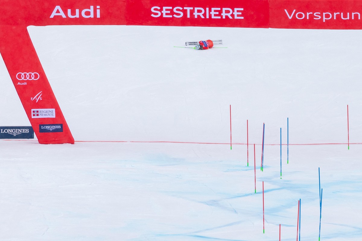 epa11917760 Camille Rast of Switzerland reacts in the finish area during the first run of the Women's Slalom race at the FIS Alpine Skiing World Cup event in Sestriere, Italy, 23 February 2025. E ...