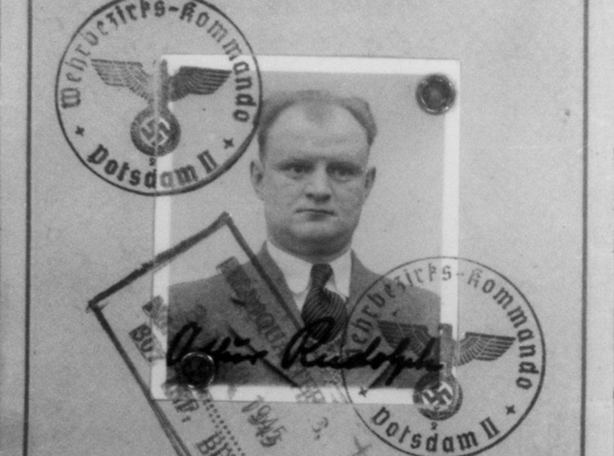 Passbild des SS-Funktionärs Arthur Rudolph, der später in den USA für die NASA arbeitete.