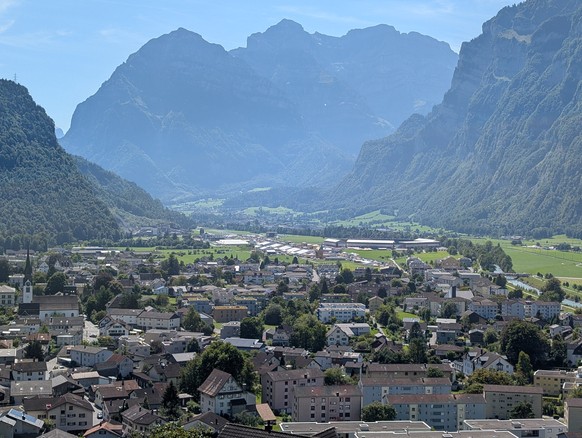 Blick vom Kerenzerberg über Mollis