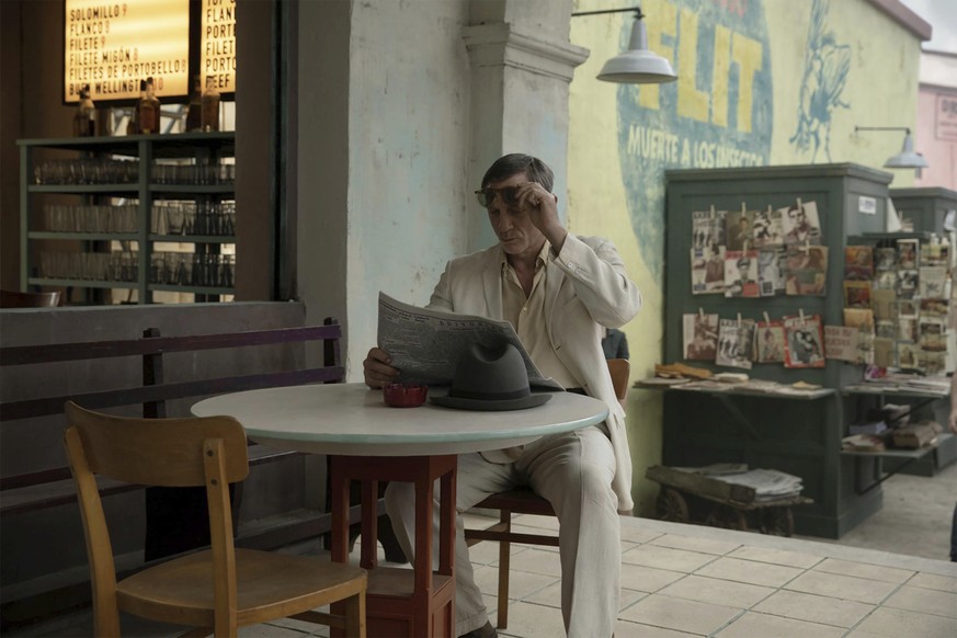 This image released by A24 shows Daniel Craig in a scene from Luca Guadagnino&#039;s film, &quot;Queer.&quot; (A24 via AP)