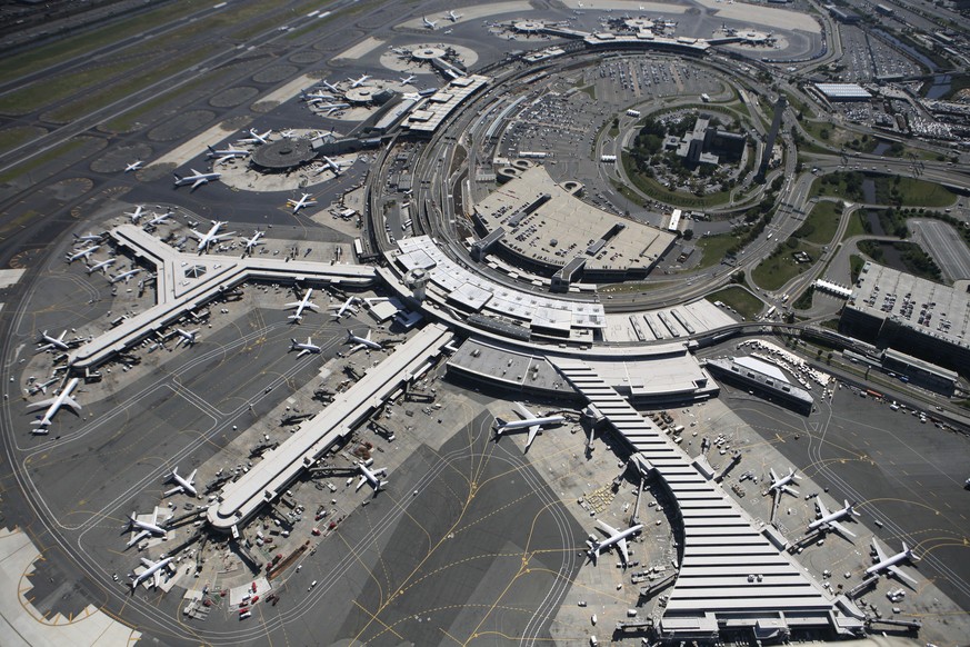 Der Betrieb am Flughafen Newark kam wegen einer Drohne für kurze Zeit zum Erliegen.&nbsp;