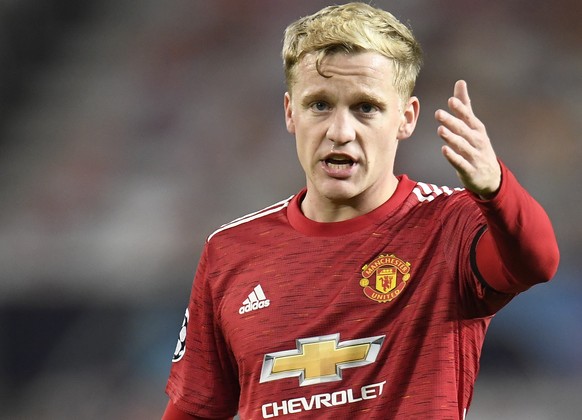 epa08839937 Donny van de Beek of Manchester United during the UEFA Champions League group H soccer match between Manchester United and Istanbul Basaksehir in Manchester, Britain, 24 November 2020. EPA ...