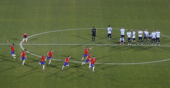Premiere für Chile: Jubel nach dem entscheidenden Penalty.