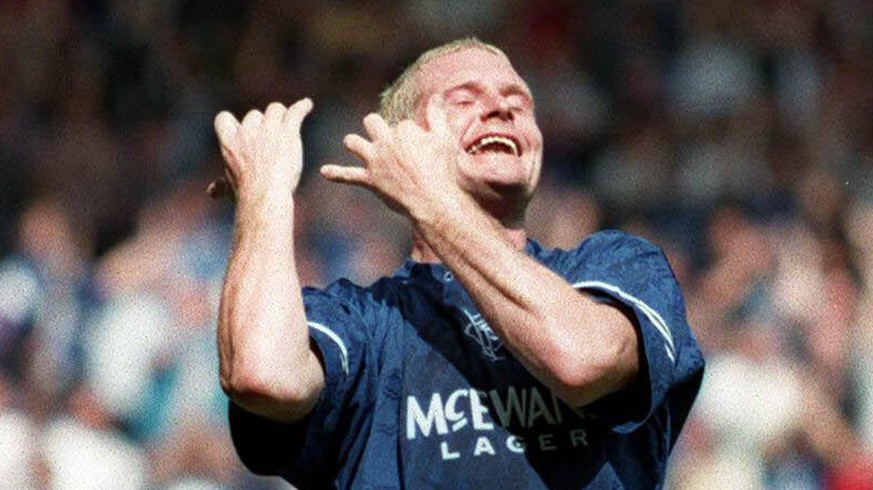 IMAGO / Allstar

Paul Gascoigne Glasgow Rangers FC 31 July 1995 PUBLICATIONxINxGERxSUIxAUTxNEDxUSAxCHNxONLY Copyright: MaryxEvansxAllstarxRichardxSellers 12107131 editorial use only