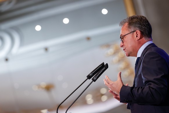 epa10283147 Deutsche Bundesbank President Joachim Nagel delivers a speech at a Forum Europe breakfast briefing in Madrid, Spain, 03 November 2022. EPA/JAVIER LIZON