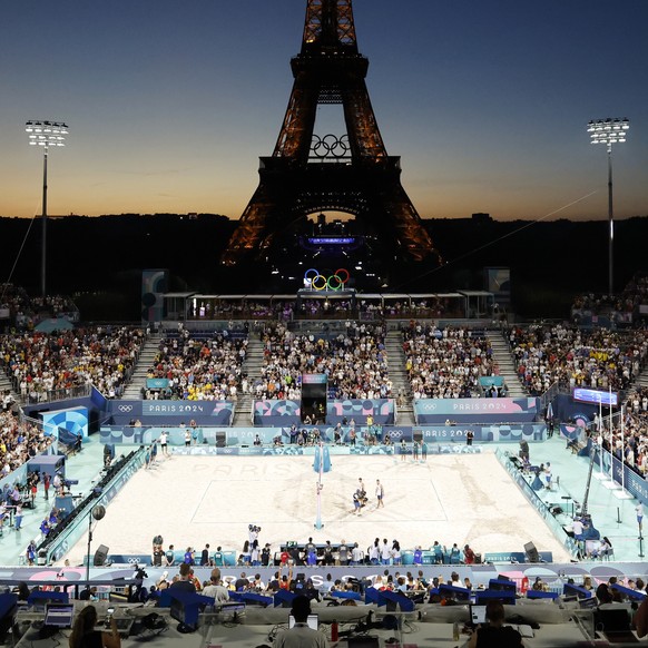 epa11543921 Christian Sandlie Soerum and Anders Berntsen Mol of Norway (R) celebrate winning the Men&#039;s bronze medal match between Qatar and Norway in the Beach Volleyball competitions in the Pari ...