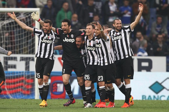 Stephan Lichtsteiner durfte am Wochenende mit seinen Teamkollegen den vierten Scudetto in Folge feiern.