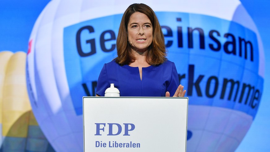 Petra Goessi, Praesidentin der FDP spricht am Tag der FDP in der Schachenhalle in Aarau am Samstag, 31. August 2019. (KEYSTONE/Walter Bieri)