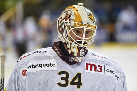 Der Genfer Torhueter Gauthier Descloux, im Eishockey-Qualifikationsspiel der National League zwischen dem HC Davos und dem Genf-Servette HC, am Freitag, 22. Oktober 2021, im Eisstadion in Davos. (KEYS ...