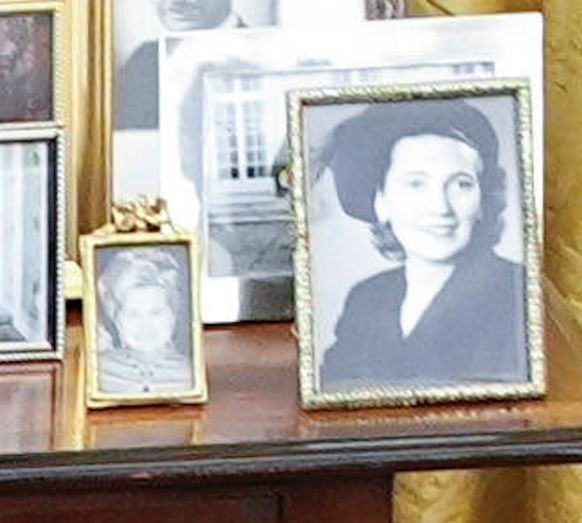 Mary Anne MacLeod Trump (1912–2000).