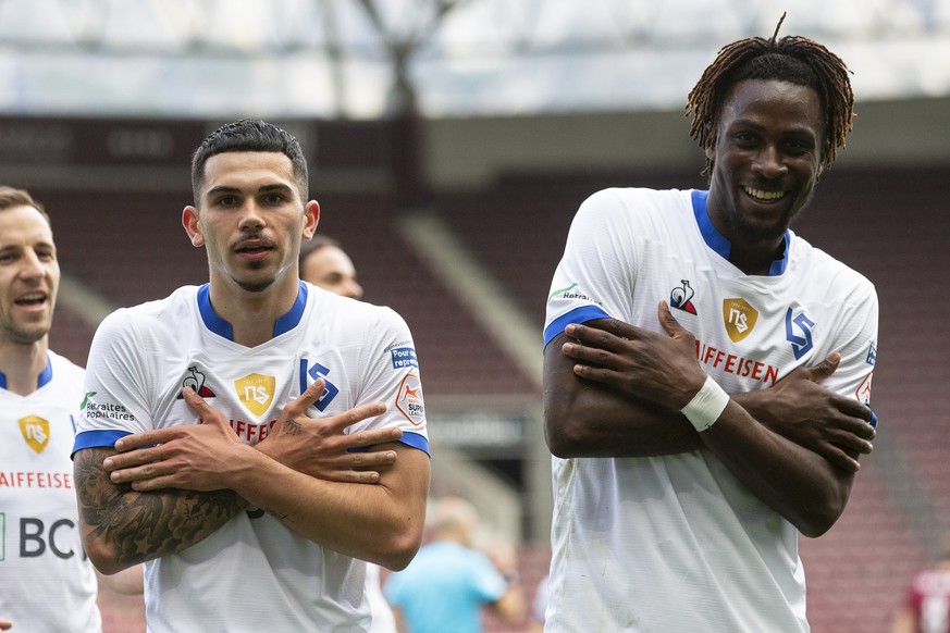 Lausanne&#039;s forward Lucas Da Cunha, left, celebrates his goal with teammate forward Evann Guessand, right, after scoring the 0:2, during the Super League soccer match of Swiss Championship between ...