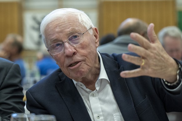 Alt Bundesrat Dr. Christoph Blocher, anlaesslich der 1. Mitgliederversammlung von Pro Schweiz, am Samstag 3. Juni 2023, in Bern. (KEYSTONE /Marcel Bieri)