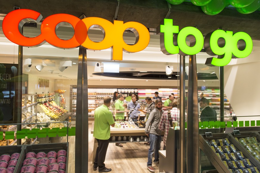 Coop versucht mit neuen Konzepten wie «Coop to go» die Kunden bei Laune zu halten.