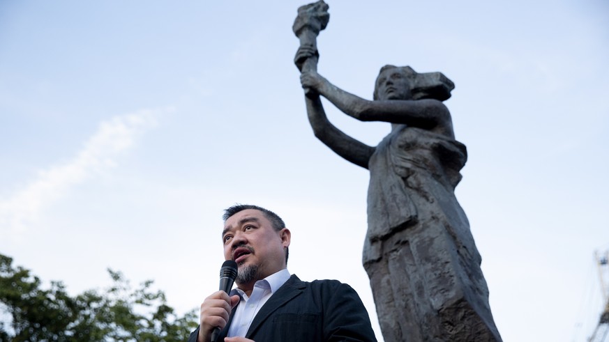 Tiananmen student leader sees Xi Jinping weakened by protests Alternative Nobel laureates from Africa, Ukraine and Venezuela honored