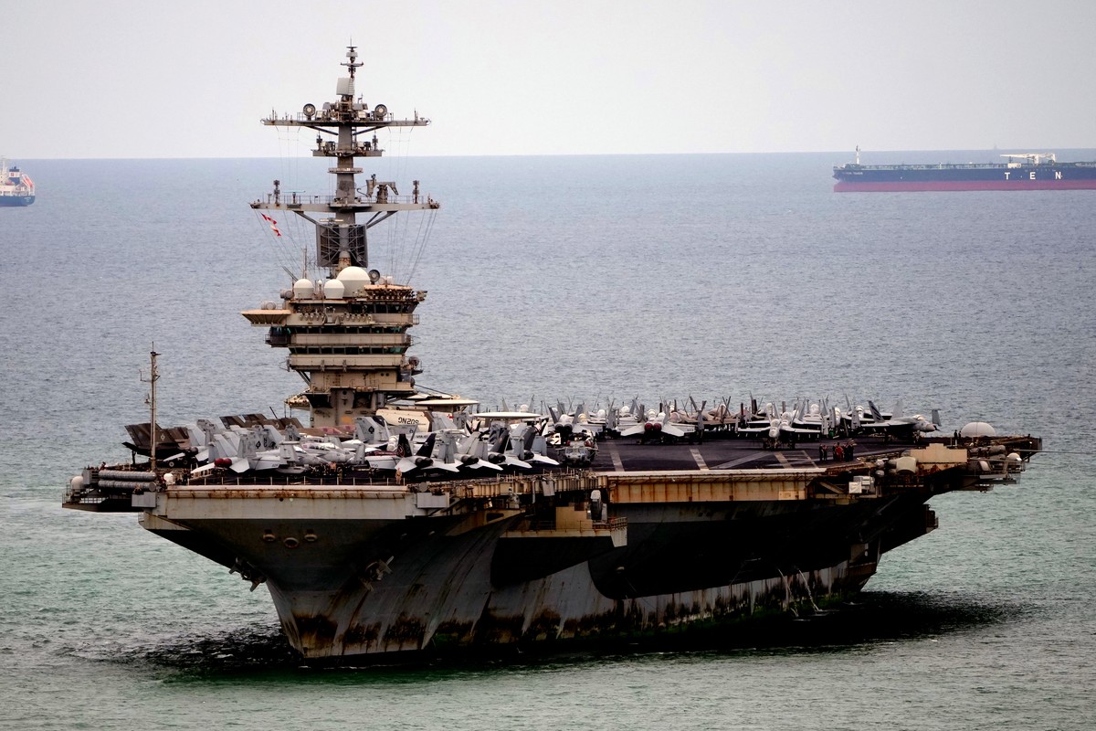 The U.S. Navy aircraft carrier USS Abraham Lincoln arrives at the port in Laem Chabang, Chonburi, Thailand, Wednesday, Sept. 2, 2026. (AP Photo/Sakchai Lalit)
Thailand US Carrier