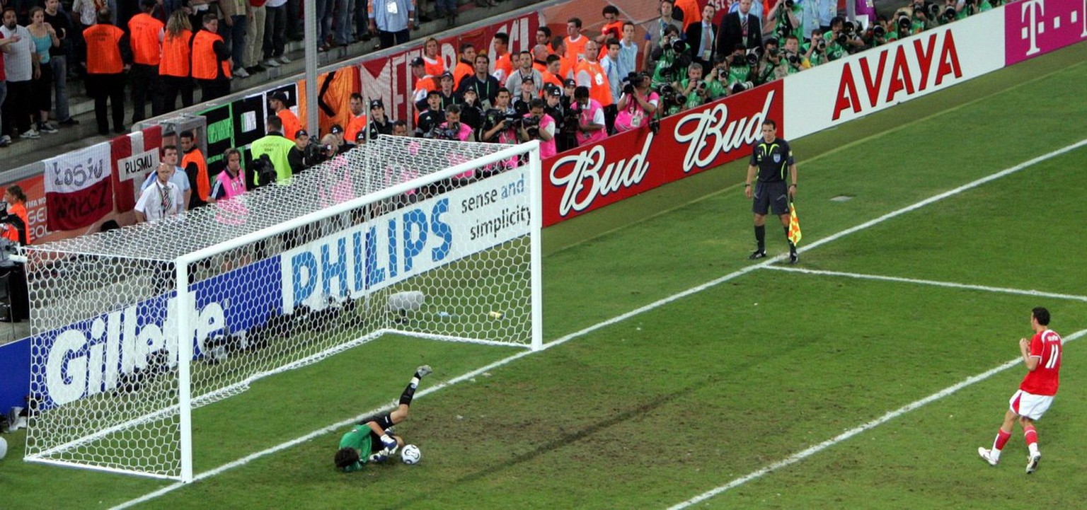 WM 2006, Penaltyschiessen im Achtelfinal gegen die Ukraine: Marco Streller scheitert kläglich an Alexander Schowkowski.