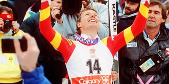 Pirmin Zurbriggen krönt seine Karriere mit dem Abfahrts-Olympiasieg in Calgary
