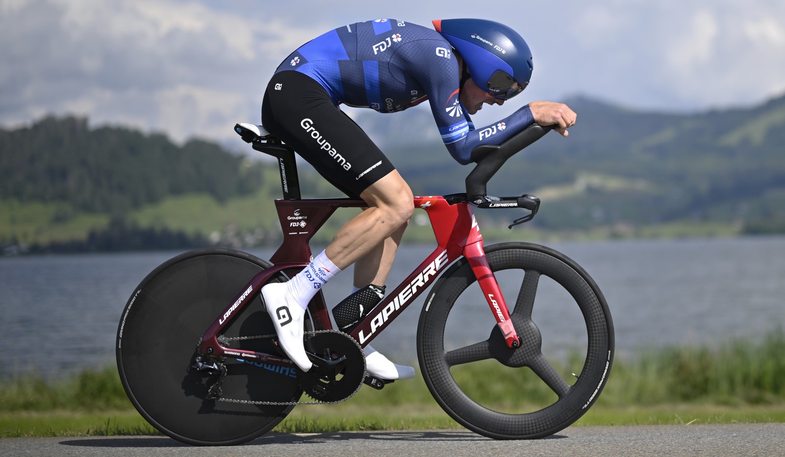 Stefan Kueng during the first stage, a 12.7 km time trial with start and finish in Einsiedeln, at the 86th Tour de Suisse UCI ProTour cycling race, on Sunday, June 11, 2023. (KEYSTONE/Gian Ehrenzeller ...