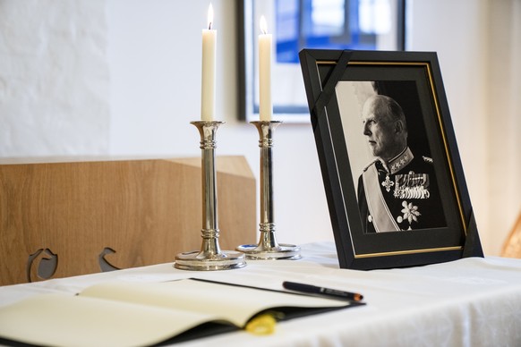 epa13196832 The condolence book placed for late Norway's King Harald at the Norwegian Embassy in Nordhavn in Copenhagen, Denmark, 28 August 2026. Norway's King Harald V died at Oslo Universi ...