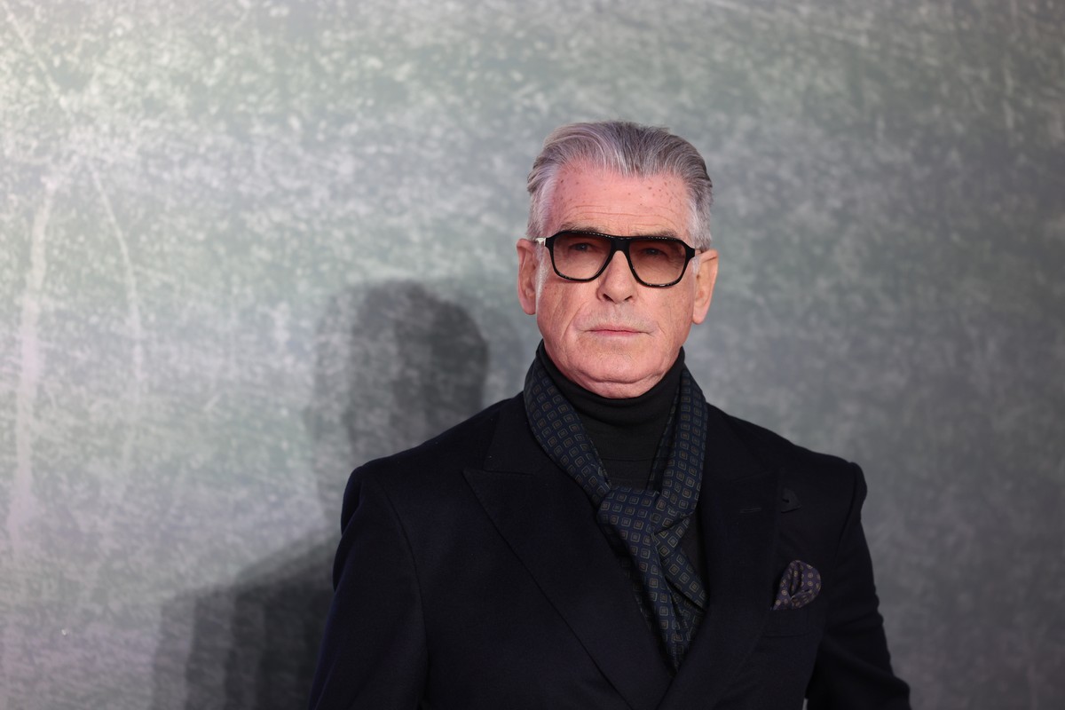 epa11992755 Irish actor Pierce Brosnan arrives for the UK premiere of the new series 'Mobland' at Odeon Luxe, Leicester Square, in London, Britain, 27 March 2025. The series will be availabl ...