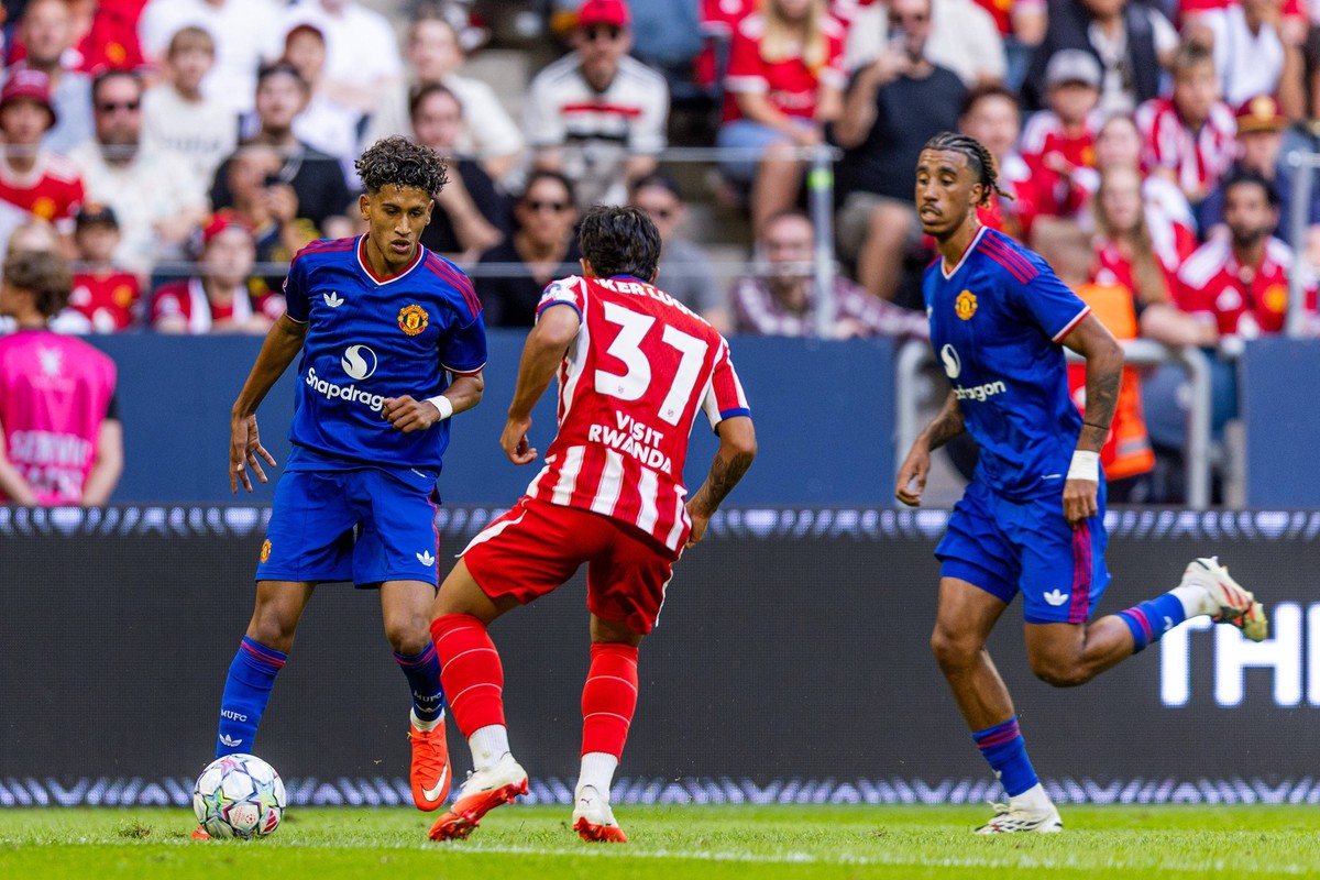 260801 Andrey Santos of Manchester United, ManU during the friendly football match between Manchester United and Atletico Madrid on August 1, 2026 in Stockholm. Photo: Caisa Rasmussen / BILDBYRAN / CO ...