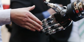 Du arbeitest im Büro? Dann such schon mal einen neuen Job: So verändert sich unsere Arbeitswelt