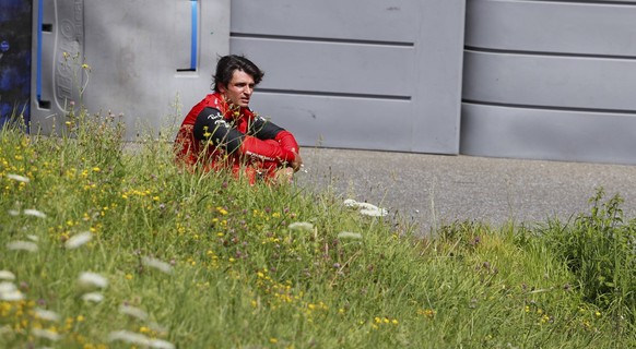 Sainz ist die Enttäuschung ins Gesicht geschrieben.