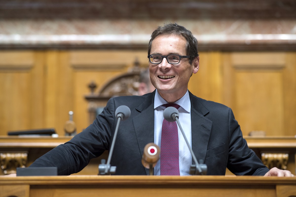 Roger Koeppel, SVP-ZH, spricht an der Herbstsession der Eidgenoessischen Raete, am Montag, 25. September 2017 im Nationalrat in Bern. (KEYSTONE/Anthony Anex)