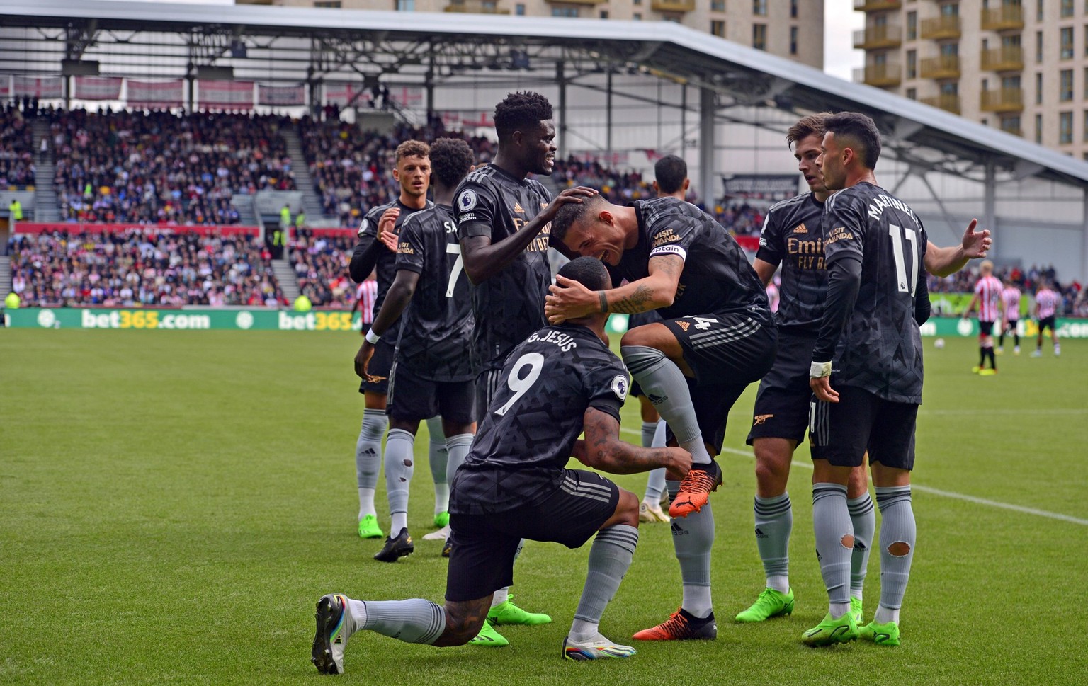 Brentford v Arsenal Premier League Gabriel Jesus and Granit Xhaka of Arsenal celebrate Gabriel Jesuss goal during the Premier League match at the Gtech Community Stadium, Brentford PUBLICATIONxNOTxINx ...