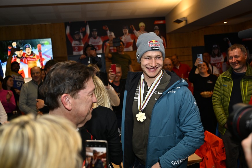 Winner Marco Odermatt of Switzerland arrives at the house of Switzerland after the medal ceremony of the men&#039;s giant slalom race at the 2023 FIS Alpine Skiing World Championships in Courchevel/Me ...