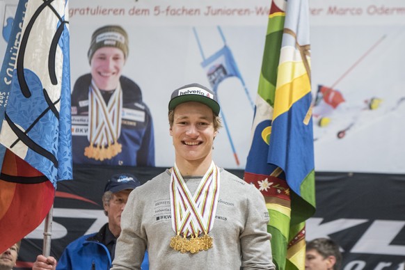 Der fuenffache Ski Alpin Junioren Weltmeister 2018 von Davos, Marco Odermatt wird am Sonntag, 11. Februar 2018, in seiner Heimatgemeinde Buochs im Kanton Nidwalden von der Bevoelkerung herzlichst empf ...