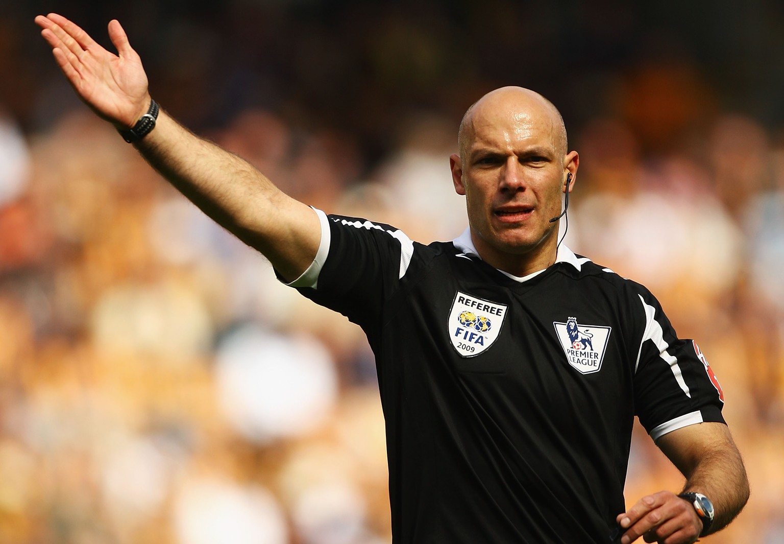 Howard Webb hat seine Aktivkarriere nach 25 Jahren beendet.