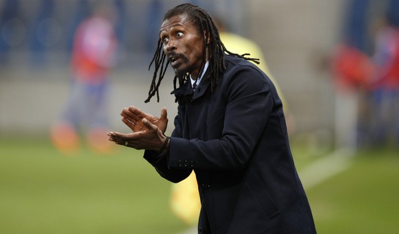 ARCHIV  ZU DEN TRAINERN DER MANNSCHAFTEN DER GRUPPE H AN DER WM 2018 IN RUSSLAND STELLEN WIR IHNEN FOLGENDES BILDMATERIAL ZUR VERFUEGUNG Senegal&#039;s head coach Aliou Cisse reacts during a friendl ...