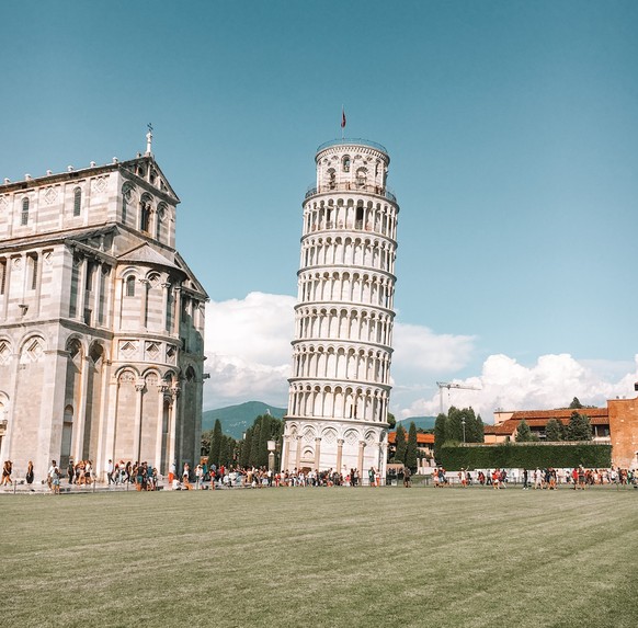 Schief, schiefer, der Turm von Pisa.