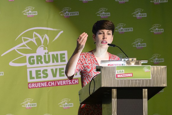 Staenderaetin Lisa Mazzone, GP-GE, spricht waehrend der Delegiertenversammlung der Gruenen Schweiz, am Samstag, 26. August 2023 in Bern. (KEYSTONE/Anthony Anex)