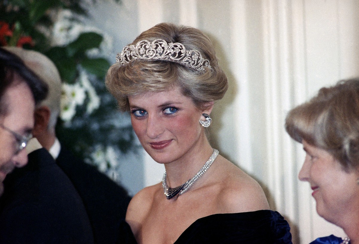 FILE - In this Monday, Nov. 2, 1987 file photo, Britain's Diana, the Princess of Wales, is pictured during an evening reception given by the West German President Richard von Weizsacker in honour ...
