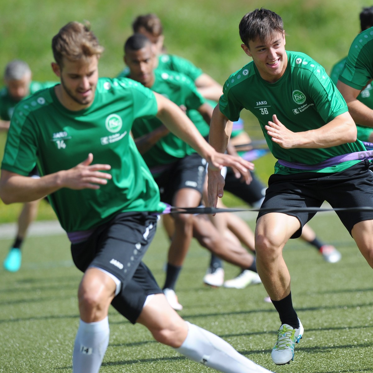 27.06.2016; Lenzkirch; Fussball Super League - Training FC St.Gallen; Roy Gelmi, Silvan Hefti und Roman Buess (St.Gallen) im Training(Steffen Schmidt/freshfocus)